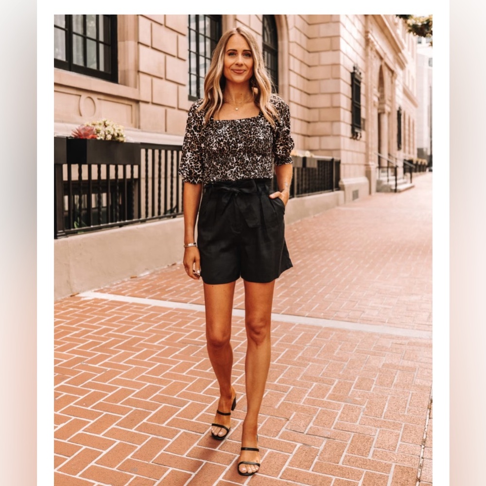 Fashion Jackson pleated short